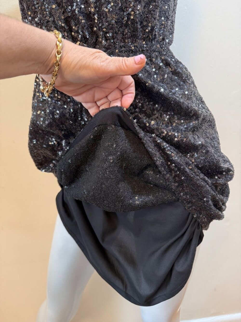 Broadway & Broome Lightbox Sparkle Black Sequin Embellished Party Mini Dress Siz - Picture 9 of 9